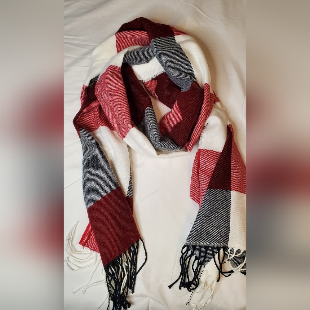 NWT Banana Republic Red, Black and White Scarf  Unisex
